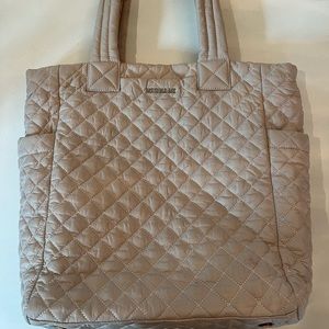Max wallace tote with side pocket on each side - used